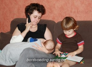 Multitasking tijdens de borstvoeding