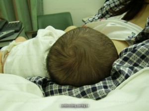 Borstvoeding pasgeboren baby